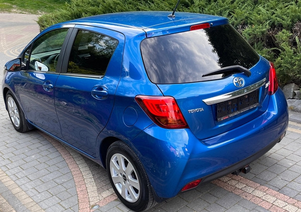 Toyota Yaris cena 39700 przebieg: 153000, rok produkcji 2015 z Dobrzyń nad Wisłą małe 379